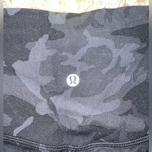 Black camo Lululemon Align leggings